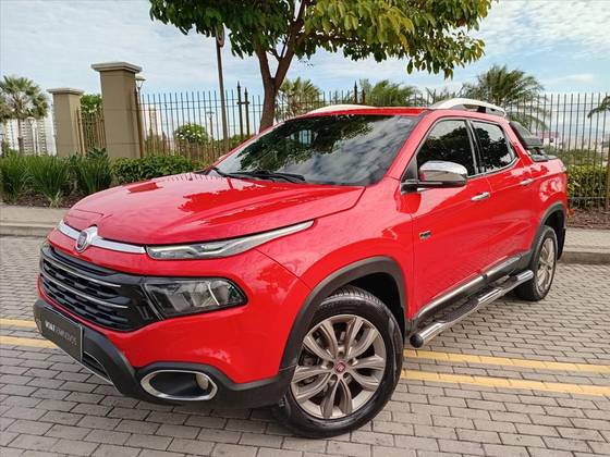 FIAT TORO 2.0 16V TURBO DIESEL RANCH 4WD AT9 FIAT TORO 2.0 16V TURBO DIESEL RANCH 4WD AT9